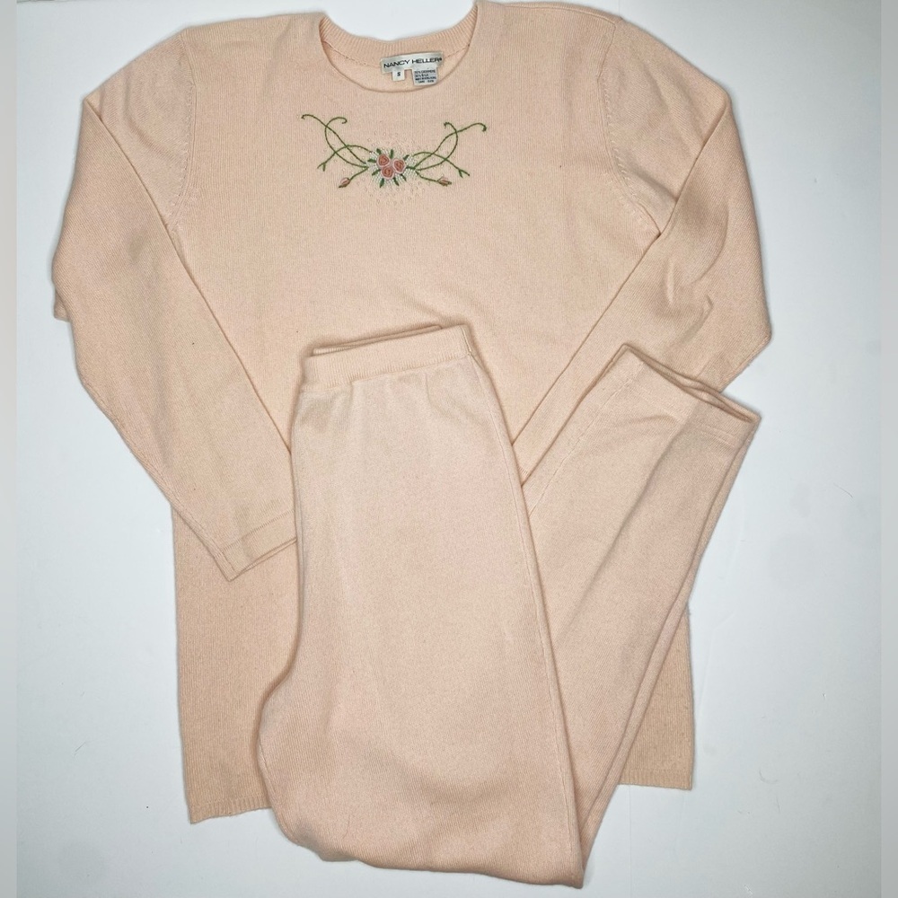 Silk Cashmere Vintage 2Pc. Long Sleeve Top and Pants Set Sz Sm top, Med pants